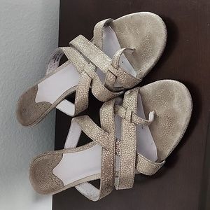 Johnston & Murphy Heels 👠